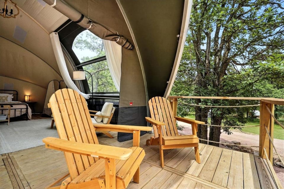 Secluded Glamping Retreat with Forest Trails Near Mount Rushmore in the Black Hills, South Dakota Luxury tent in East Custer