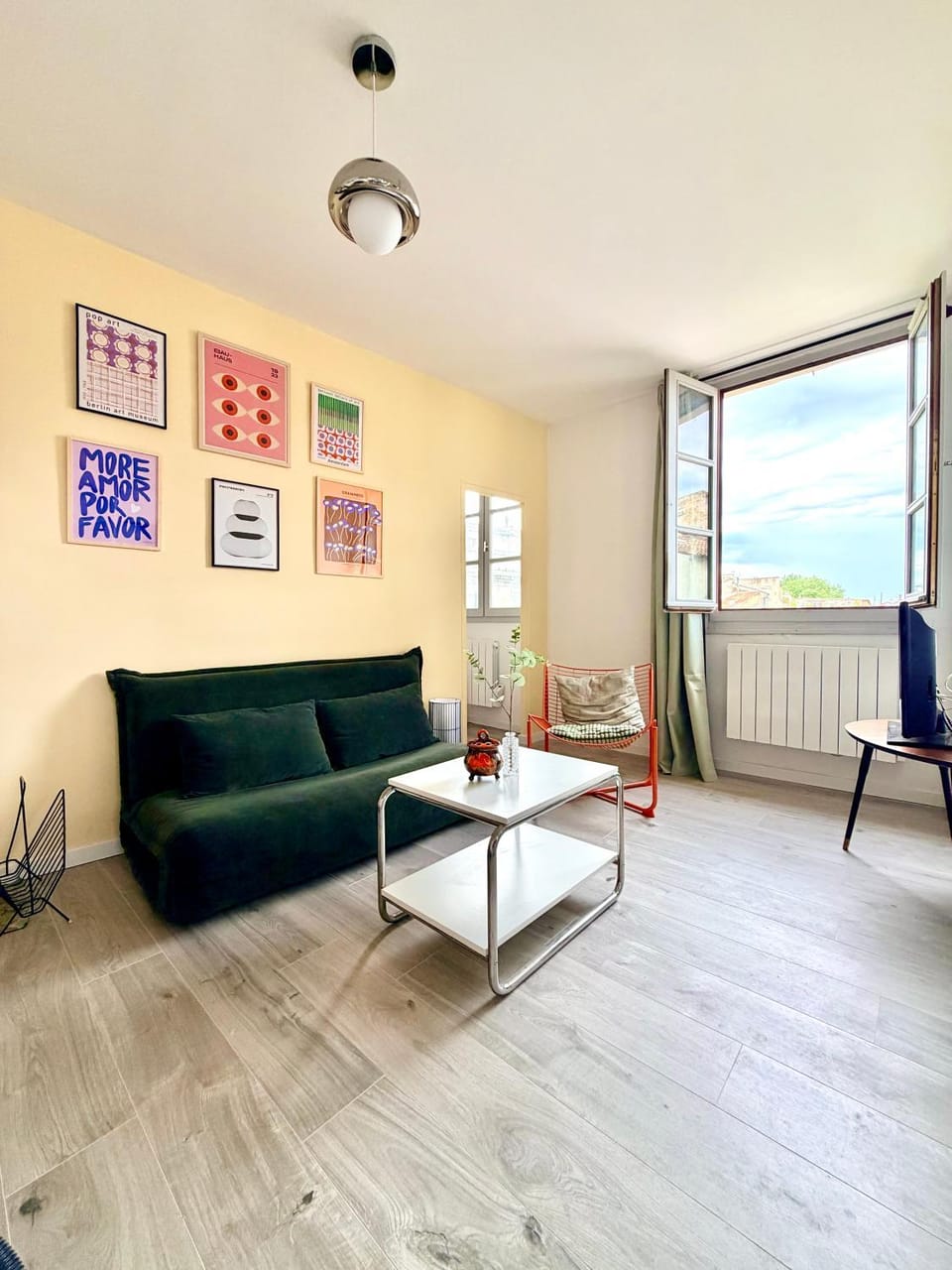 Seating area