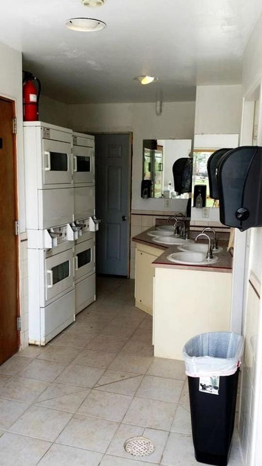 Serene Family-Friendly Cabin with Resort-Style Amenities Near Black Hills in Sturgis, South Dakota Cabin in Pennington County