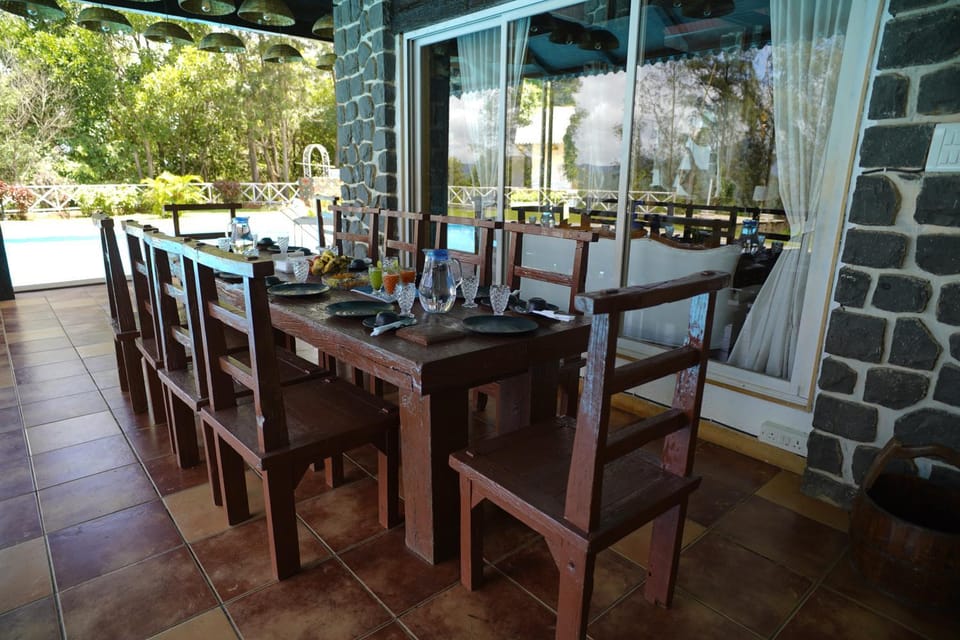White Castle Bed and Breakfast in Maharashtra