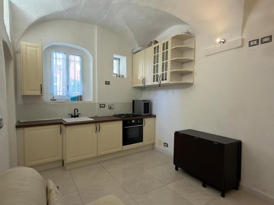 60 m from the promenade - Torre Saracena by RD Domus Apartment in Spotorno