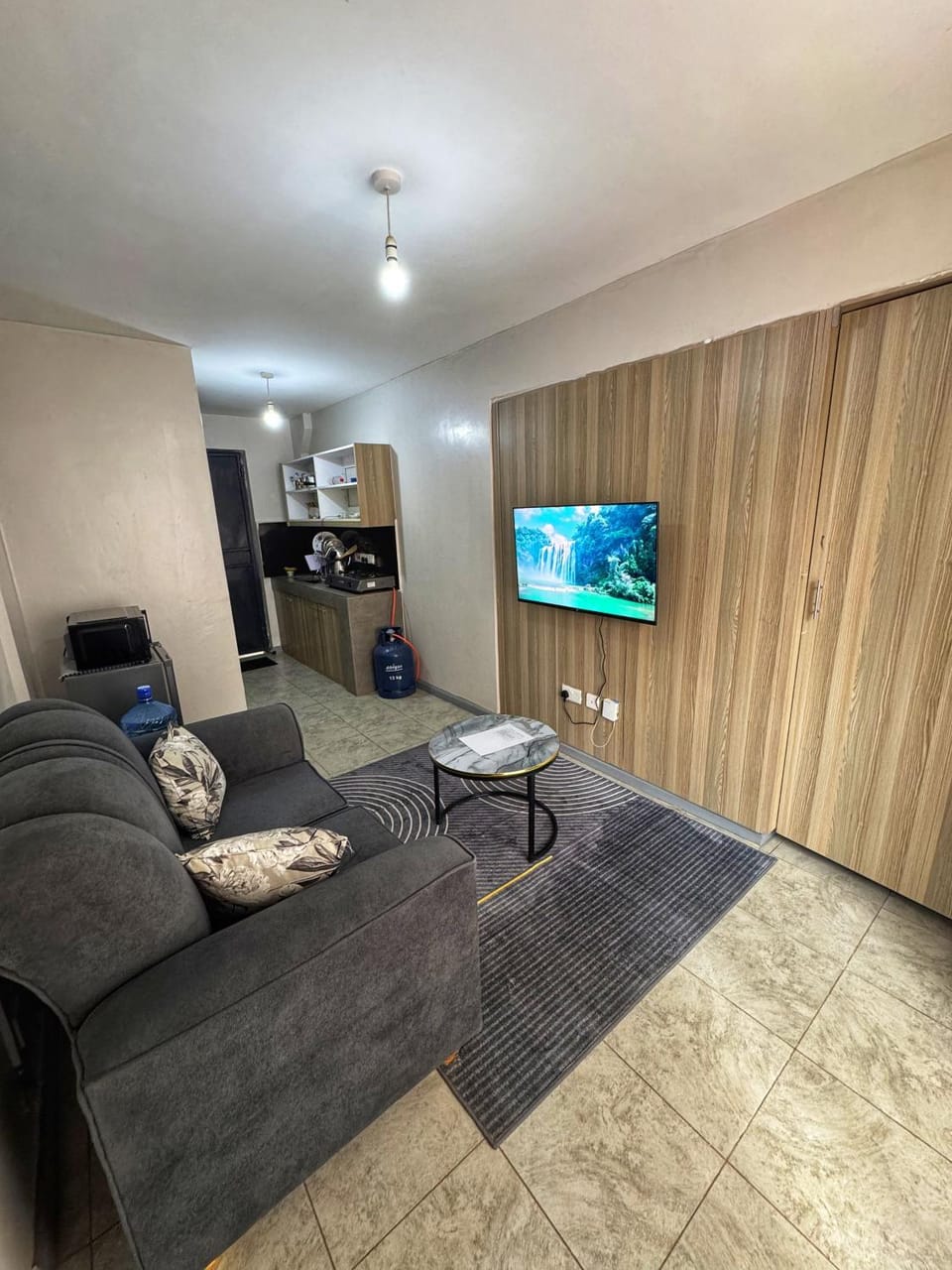 Communal lounge/ TV room, TV and multimedia, Kitchen or kitchenette, Living room, Seating area