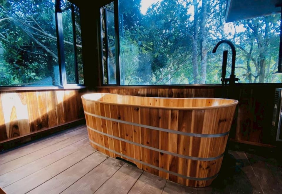 Bathroom, Bath
