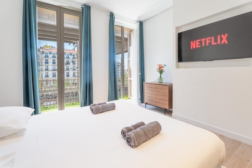 Maison Rouget - Chambre 1 - Mimosa Bed and Breakfast in Nice