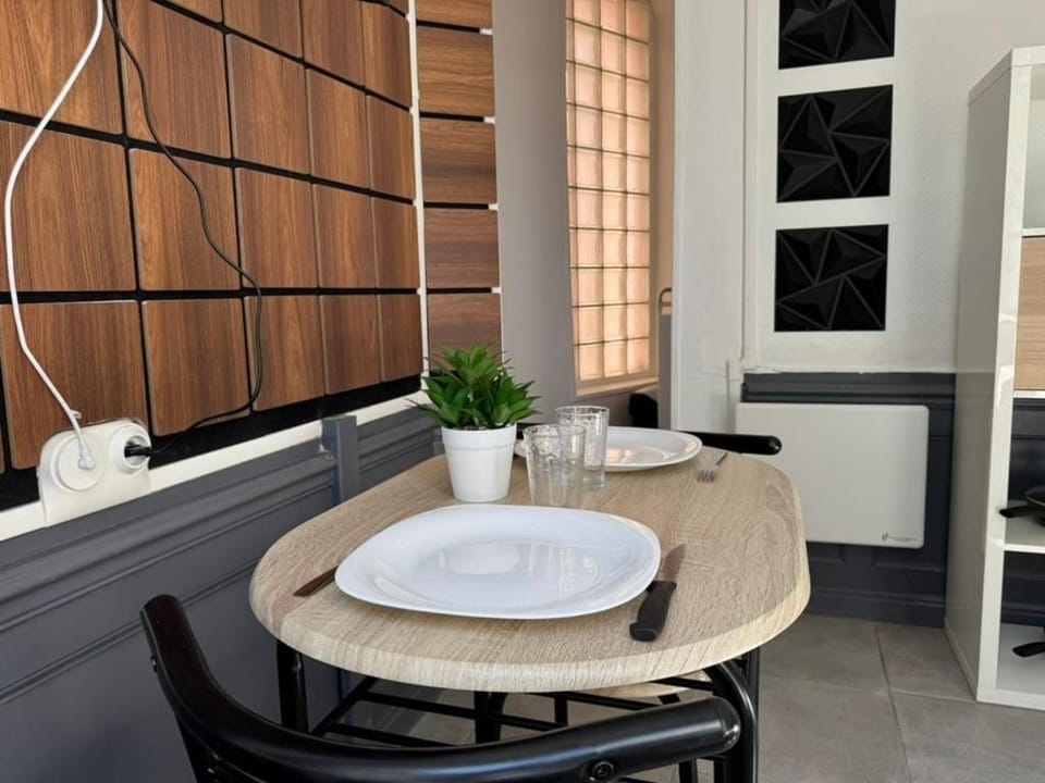 Studio Bord de Marne 1 - Meaux - Paris Apartment in Île-de-France