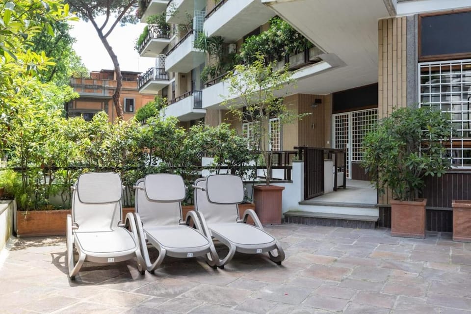 Dandolo Apartment in Rome