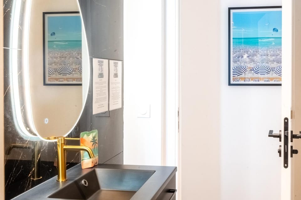 Maison Rouget - Chambre 4 - La Lavande Bed and Breakfast in Nice