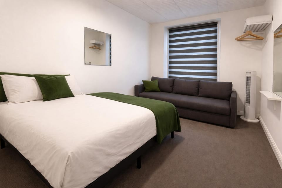 Bed, Living room, Photo of the whole room, Seating area, Bedroom, wardrobe
