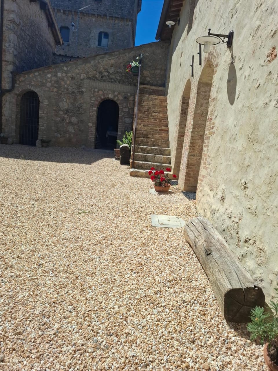 Day, Landmark view, Inner courtyard view
