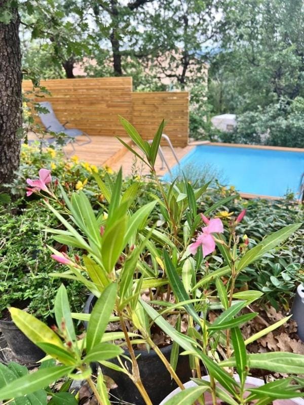 Entre Terrasses et Restanque - Pierrevert Apartment in Manosque