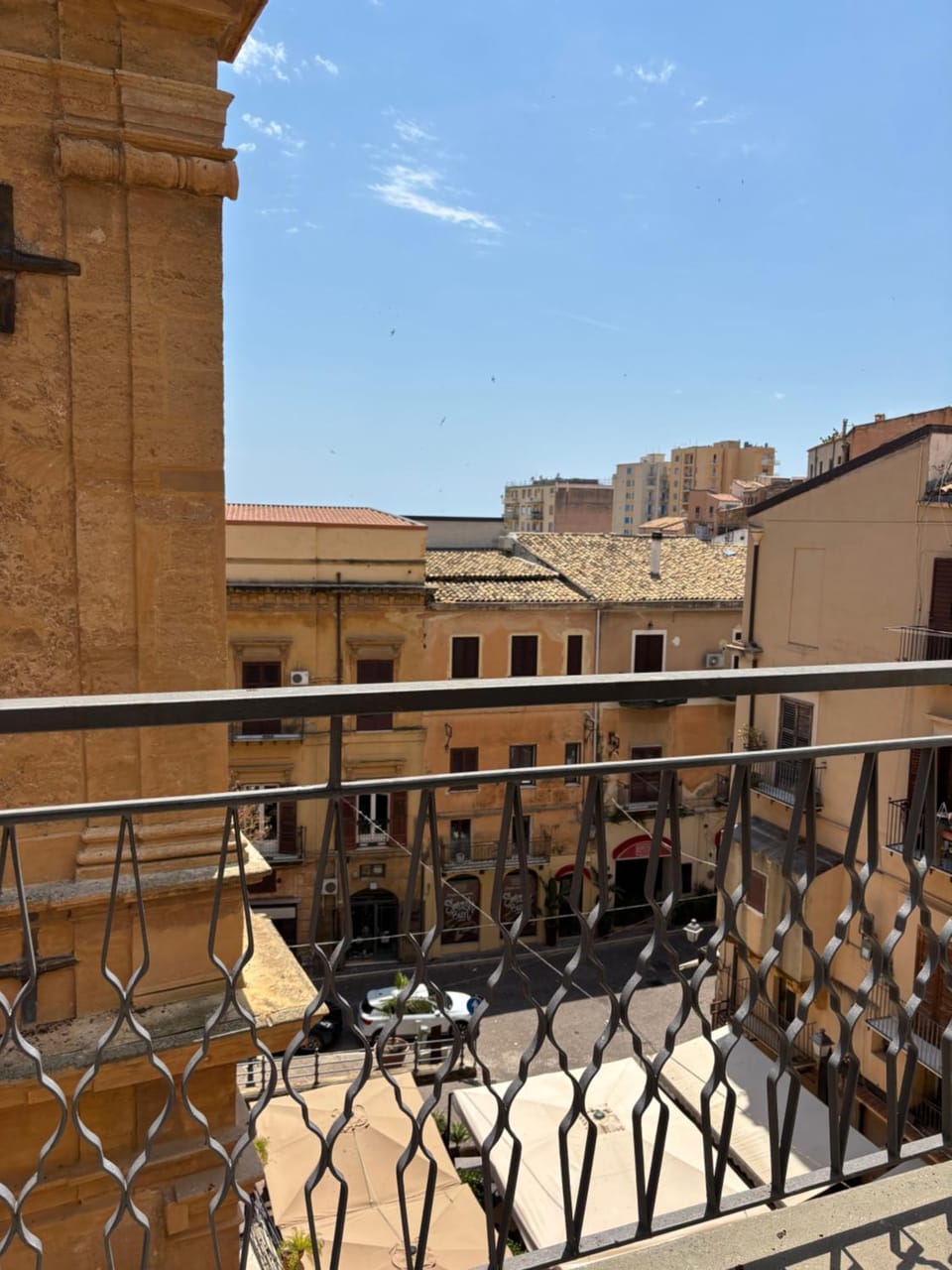 Balcony/Terrace, Quiet street view