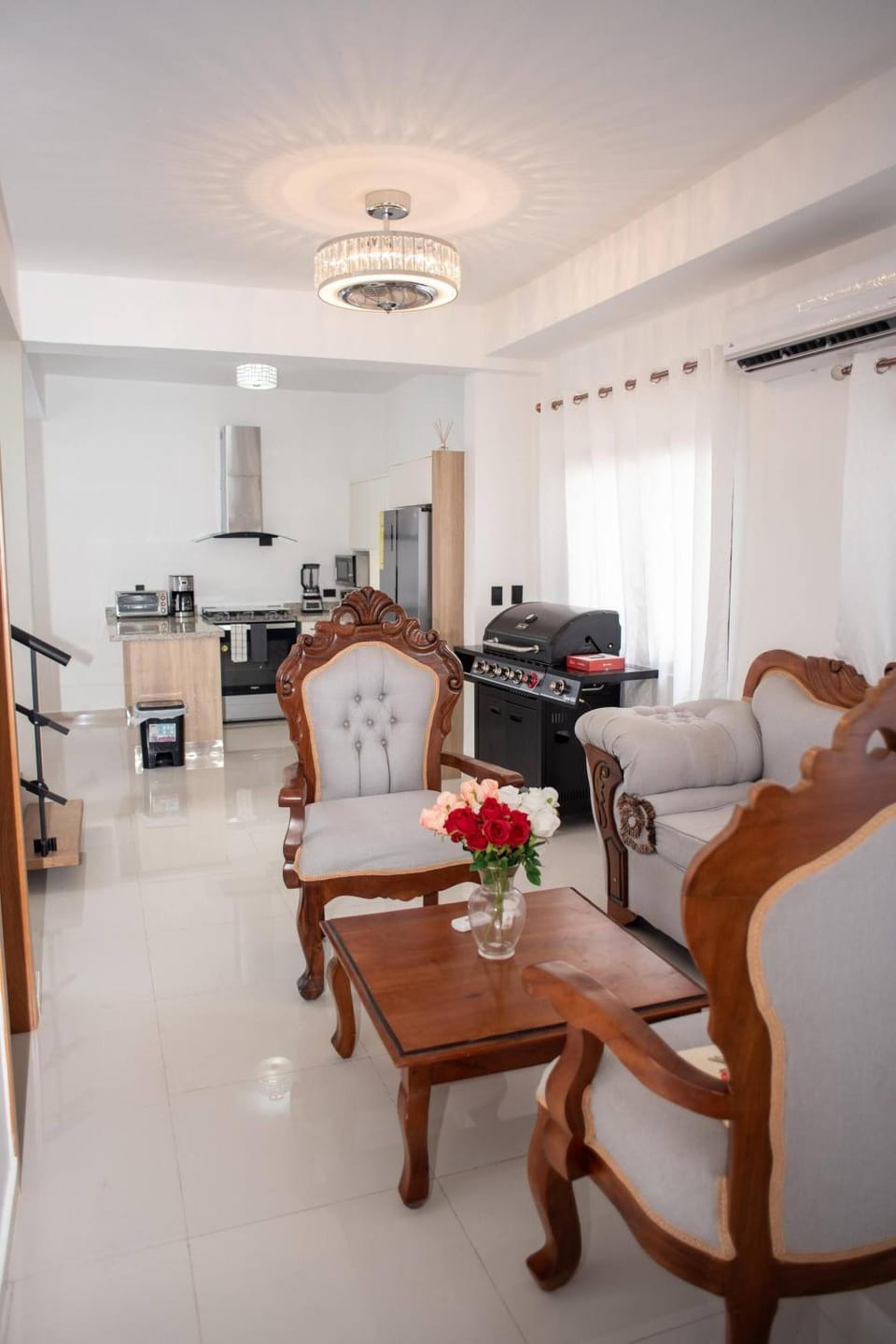 Living room, Decorative detail, Dining area