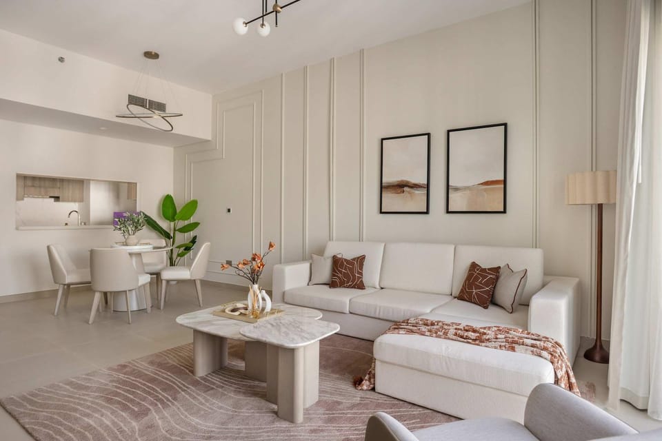 Living room, Dining area