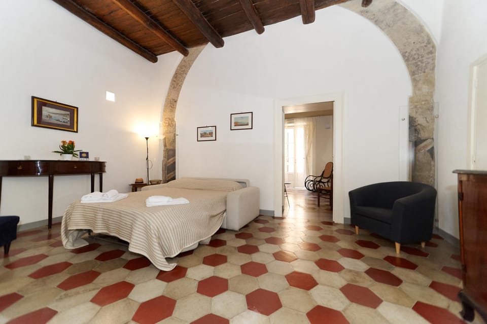 Bed, Living room, Photo of the whole room