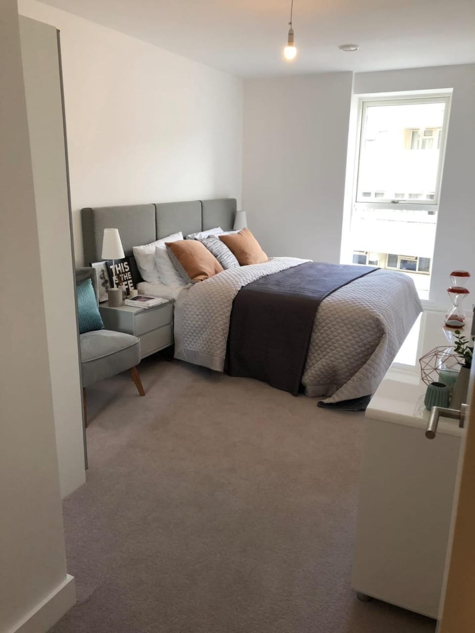 Lovely, Modern, Spacious and Strategic Apartment in London Borough of Ealing