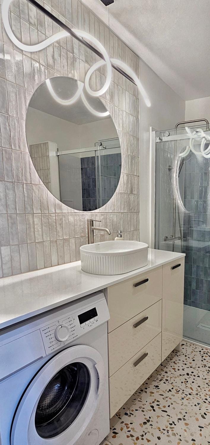 HolidayHomePL 9 Fala przy plaży z widokiem na morze i osobną sypialnią Apartment in Miedzyzdroje