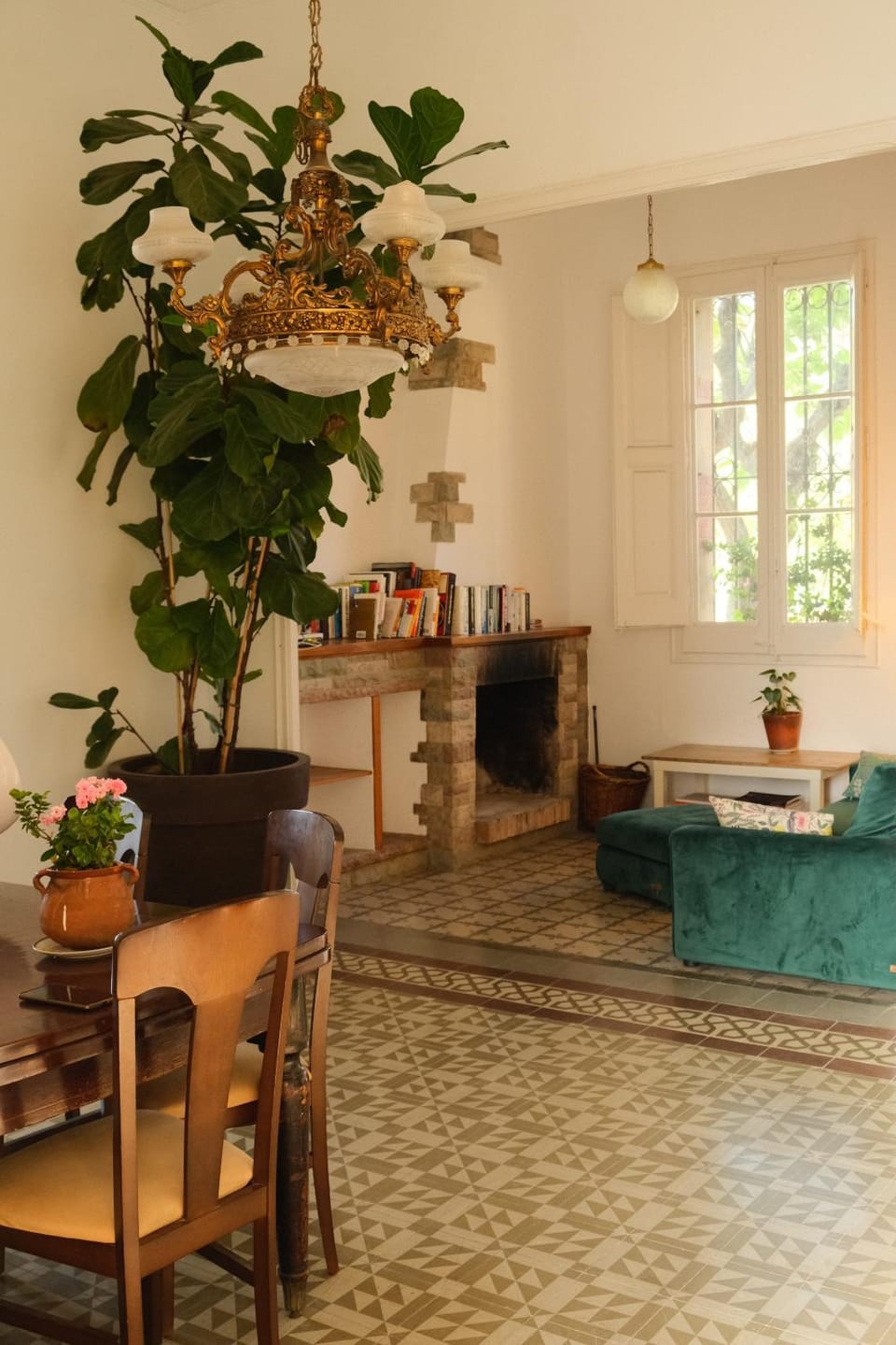 Living room, Dining area