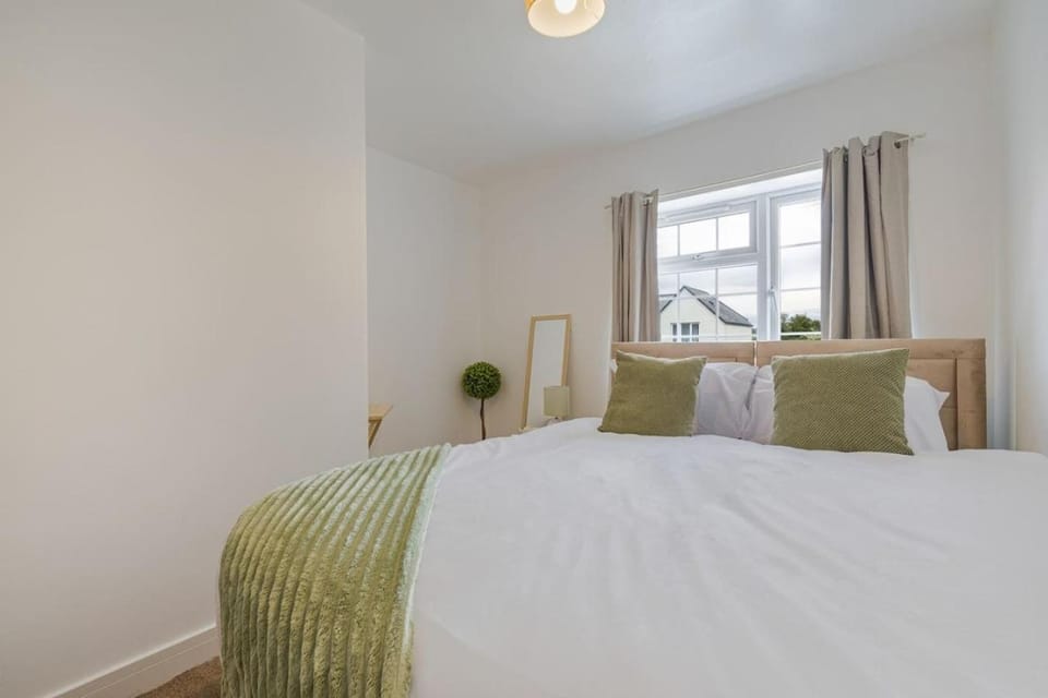 Oxford Castle Stay - 2 BR - Sleeps 6 - Parking Apartment in Oxford