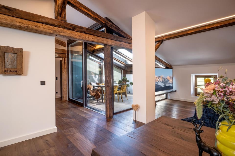 Balcony/Terrace, Balcony/Terrace, Living room
