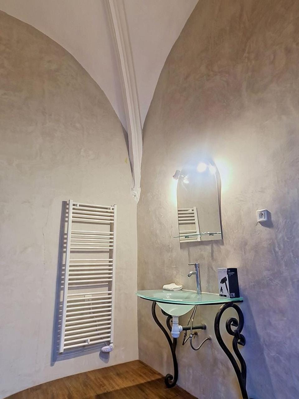 La Chapelle 2 - Appartement 4 personnes Centre ville Apartment in Valence