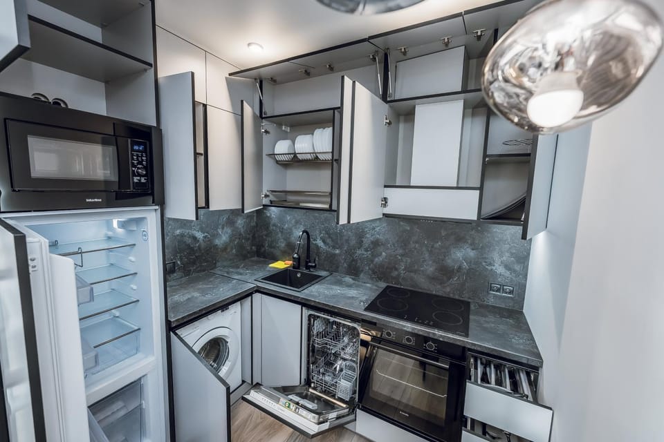 Kitchen or kitchenette, dishwasher, microwave, oven, pet friendly, stove, washing machine