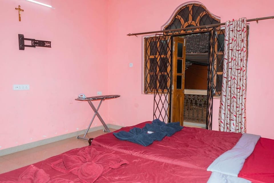 Pvt Pool 5BHK Portuguese Retreat - Casa Jacques Villa in Goa, India