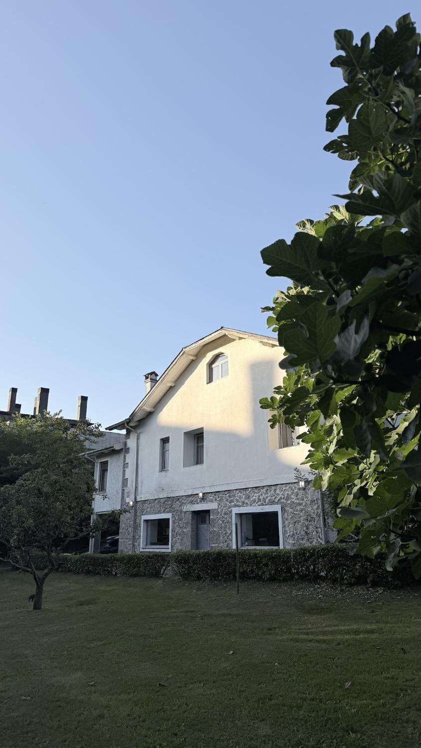Property building, Day, Garden, Garden view