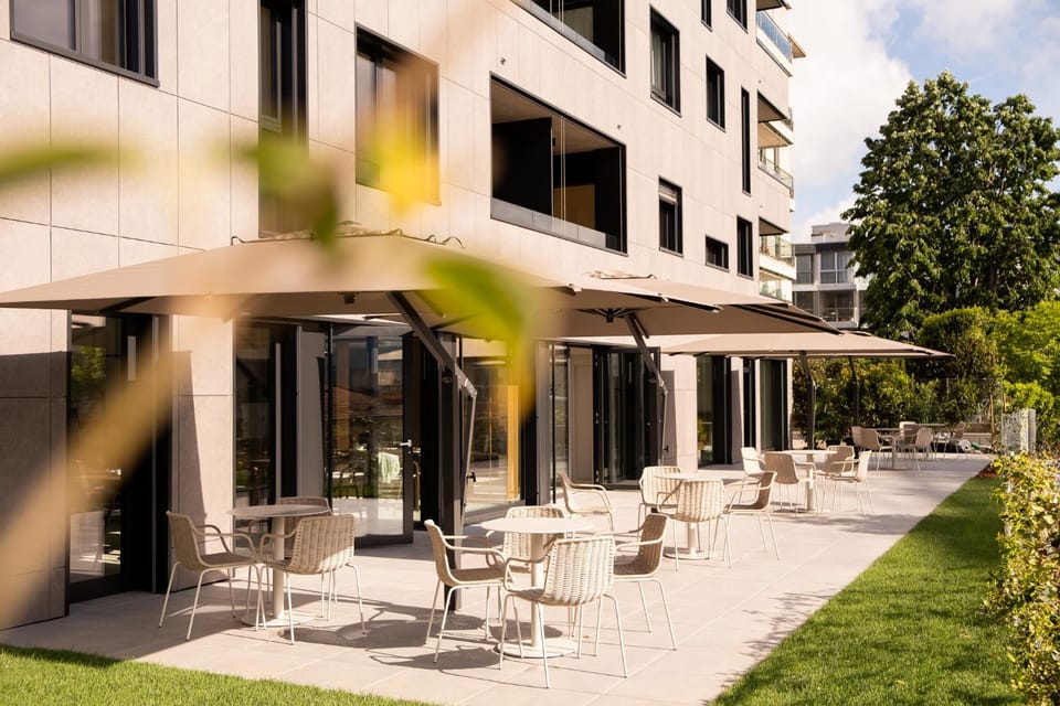 Restaurant/places to eat, Breakfast, Lunch