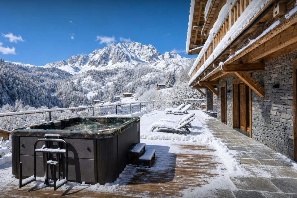 Day, Natural landscape, Winter, Hot Tub, View (from property/room), Balcony/Terrace, Mountain view