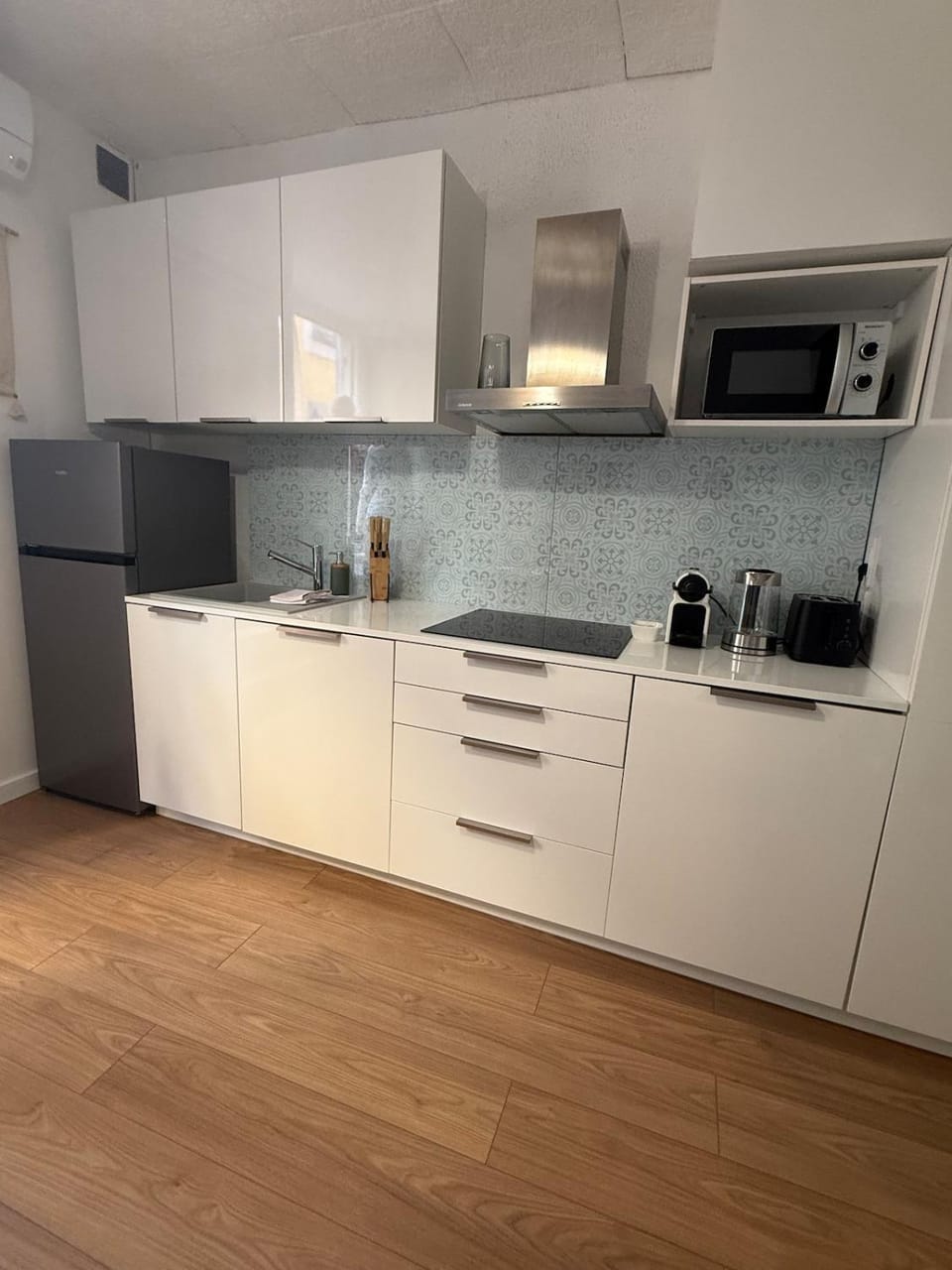 Kitchen or kitchenette, dishwasher, pet friendly, stove, washing machine