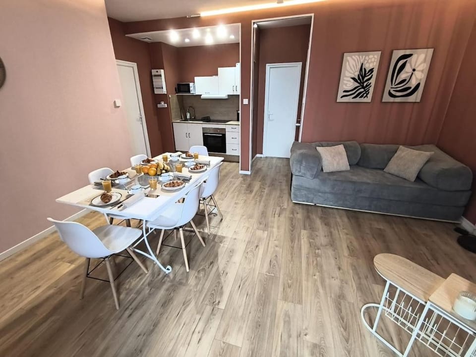 Le Terracotta Coeur de Carhaix Apartment in Finistere