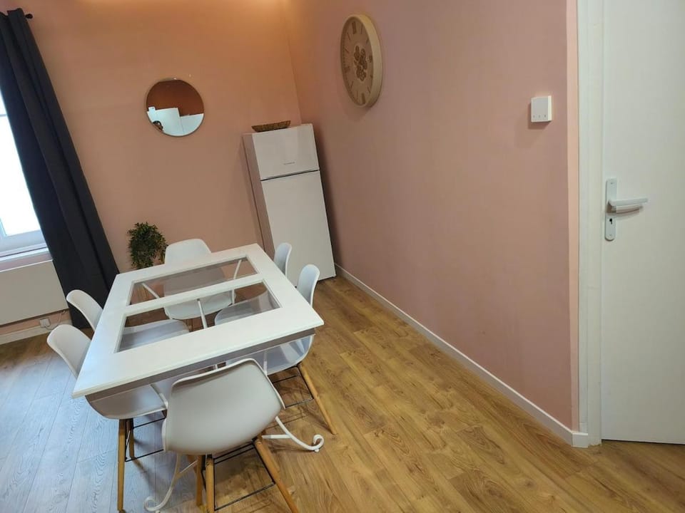 Le Terracotta Coeur de Carhaix Apartment in Finistere