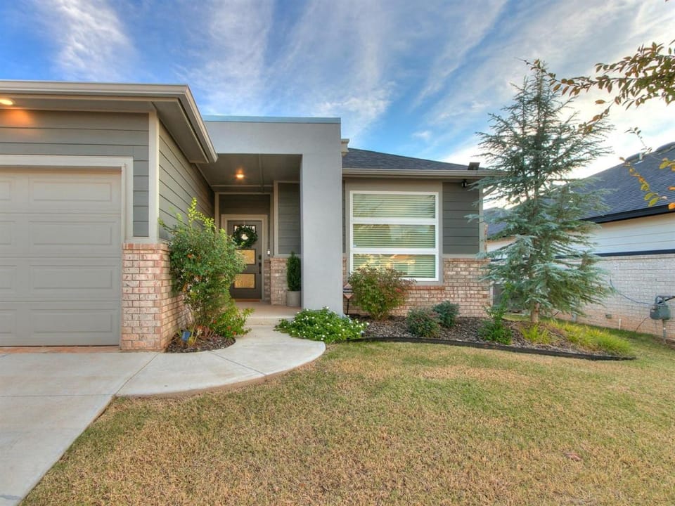 Find Your Bliss on 183rd House in Edmond