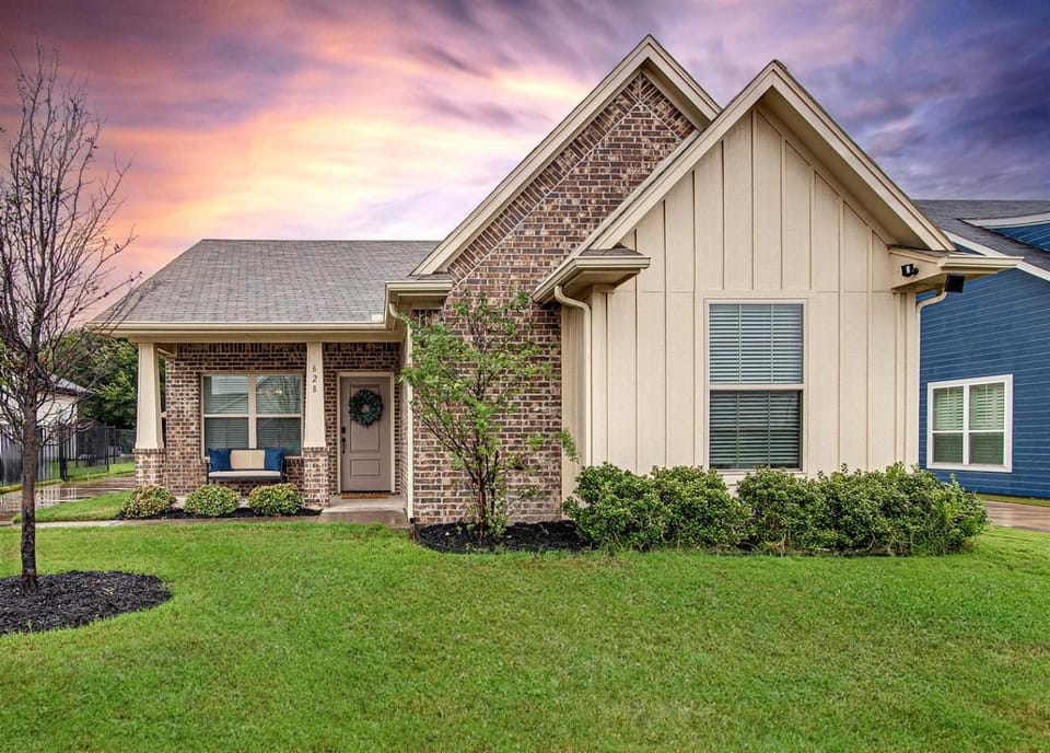 Farmhouse Fresh Your Home Sweet Home Away House in Burleson