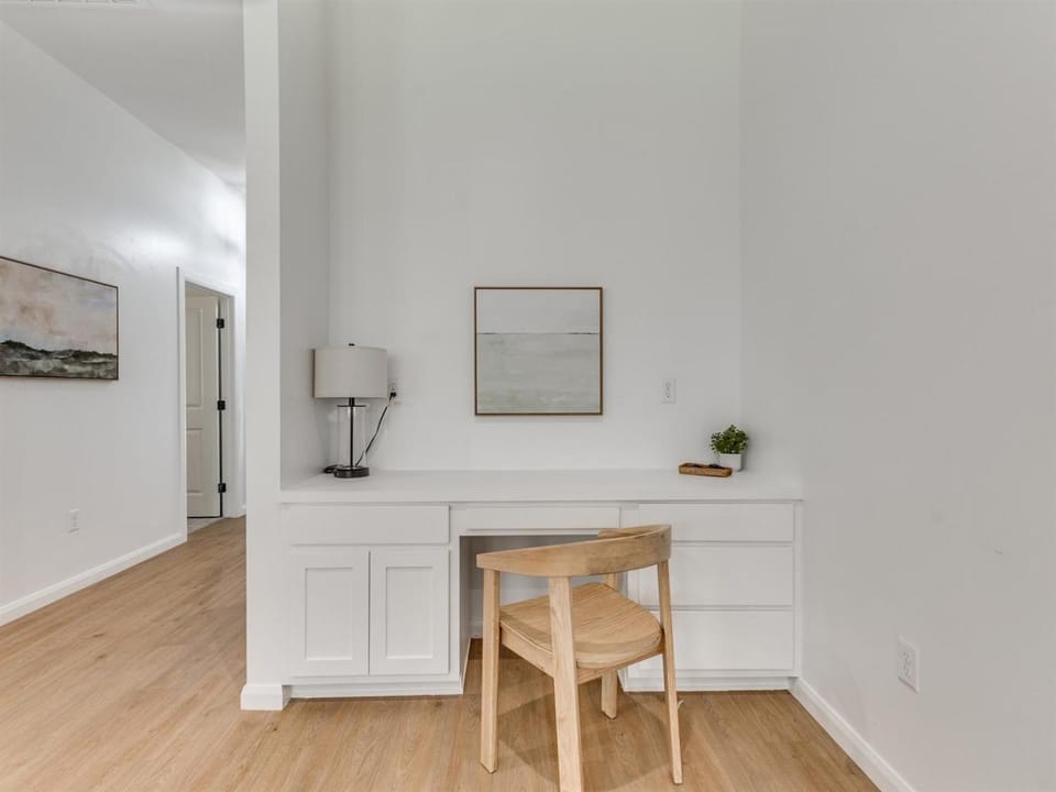 Modern Tulsa New Build Downtown & Cherokee Country House in Tulsa