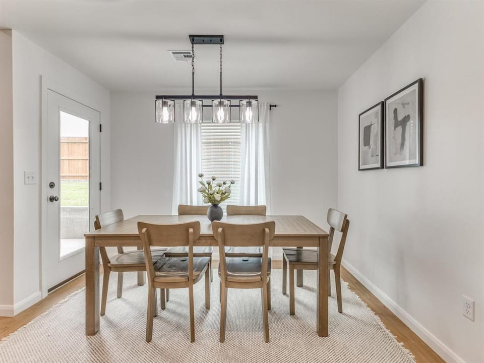 Modern Tulsa New Build Downtown & Cherokee Country House in Tulsa