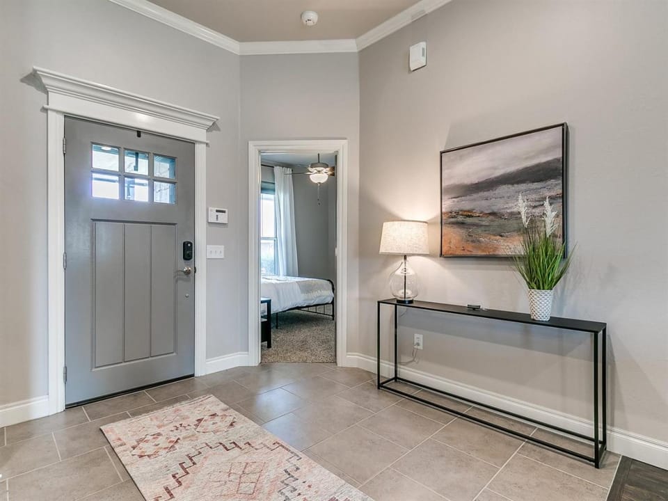 Exquisite Escape in Moore! House in Oklahoma City