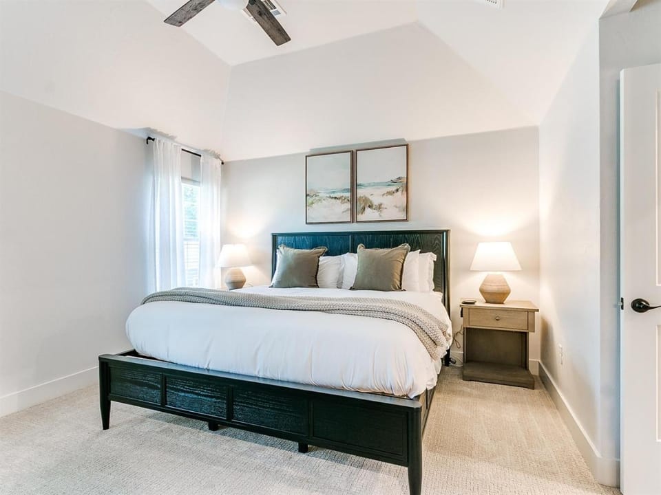 Peaceful Edmond Retreat Near Downtown & UCO Country House in Edmond