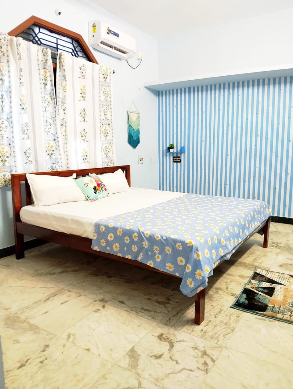 Peaceful 3 BHK, 5 km WhiteTown Side best for groups 6 to 12 pax ZITA House in Puducherry