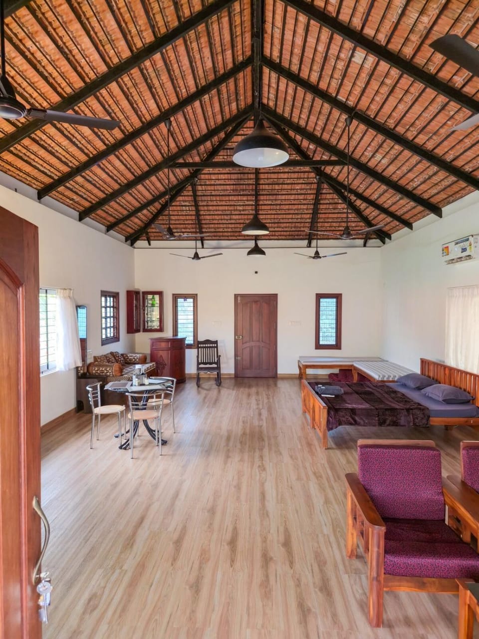 Bed, Living room, Seating area, Bedroom