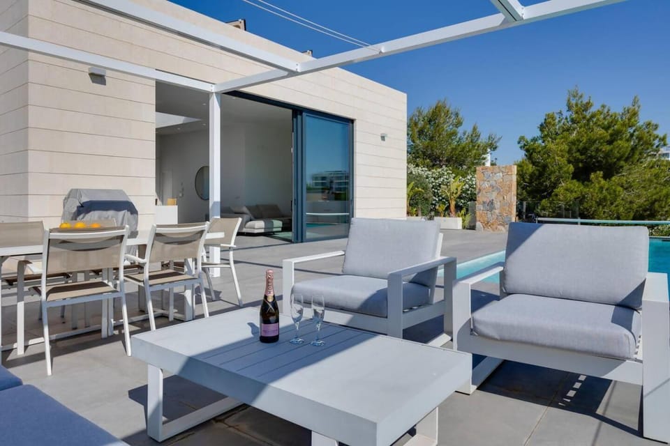 Exclusiva Villa c/Piscina Climatizada, Las Colinas Villa in Vega Baja del Segura