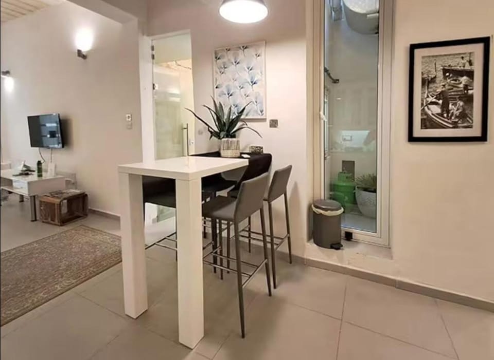 Cozy 1BR Retreat in Valletta by SF Homes Apartment in Valletta