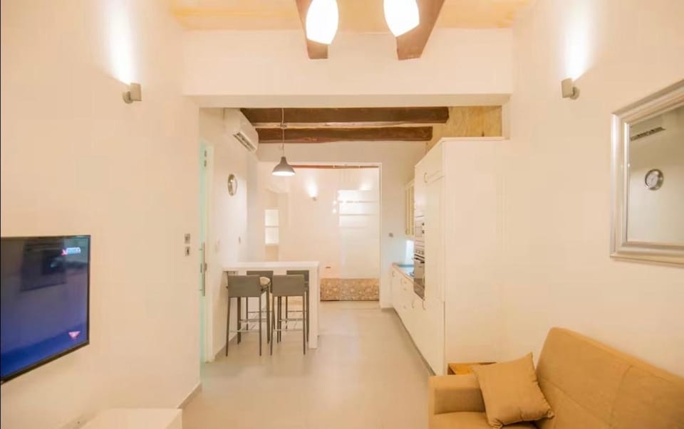 Cozy 1BR Retreat in Valletta by SF Homes Apartment in Valletta