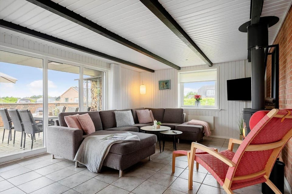 3300-Hvide-Sande-Anker-Eskildsens-Vej-14 House in Hvide Sande