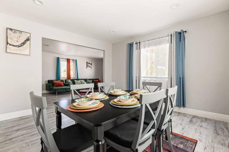 Spacious LA home near FIFA stadium House in Inglewood