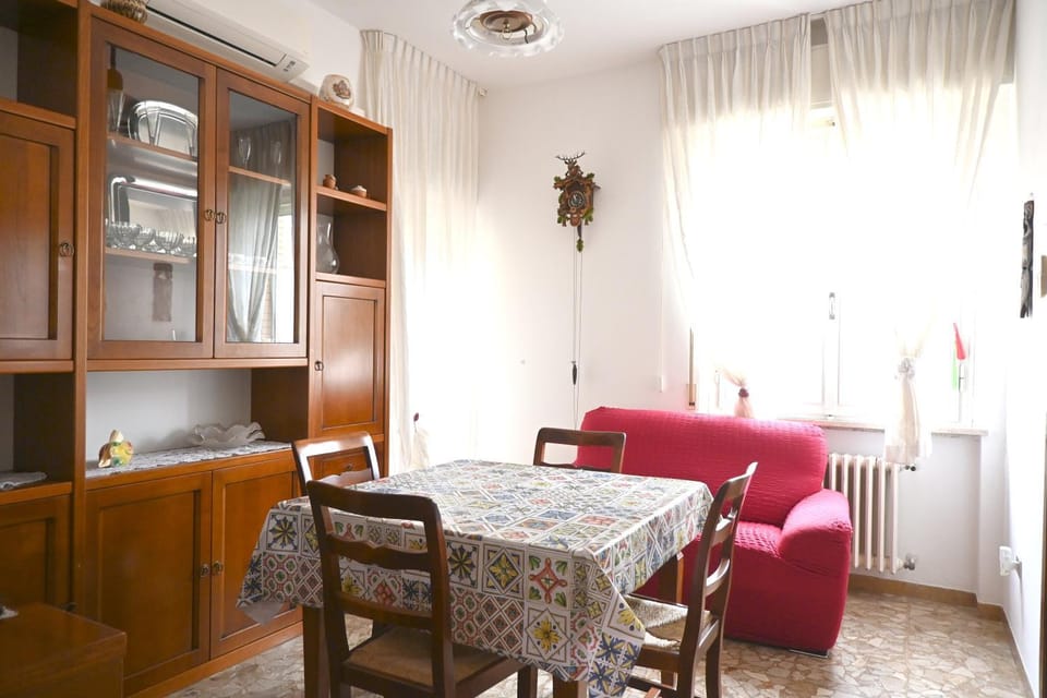 SE283 - Senigallia, quadrilocale con posto auto e balcone Apartment in Senigallia