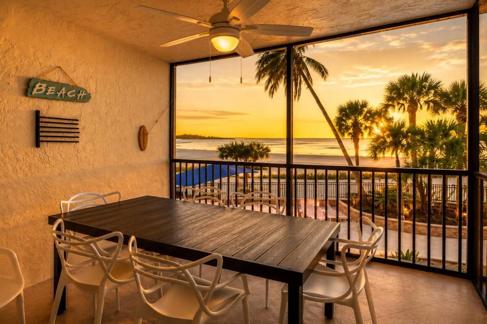 Carlos Pointe 115 House in Estero Island