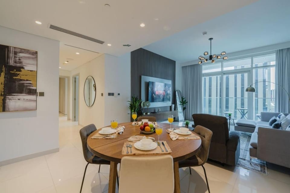 FIRST CLASS 2BR Serenity and Bliss Near the Beach Apartment in Dubai