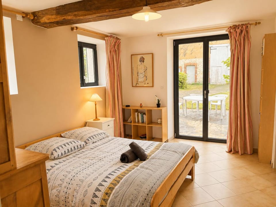 Bed, Bedroom