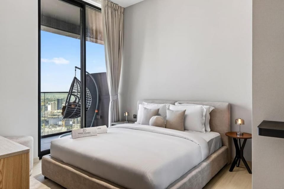 FIRST CLASS 1BR Chic Urban Escape in JVC Apartment in Dubai